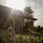 Cudne Manowce Ogrodzony Na Wylacznosc Wsrod Ciszy I Natury U Stop Gor Izerskich Holiday home Giebultow (Lwowek Slaski)