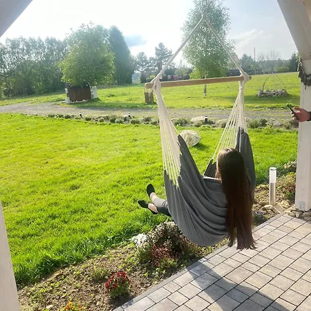 Сasa de vacaciones Cudne Manowce Ogrodzony Na Wyłączność Wśród Ciszy I Natury U Stóp Gór Izerskich Giebultow (Lwowek Slaski)
