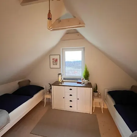 Cudne Manowce Vakantiehuis Giebultow (Lwowek Slaski)