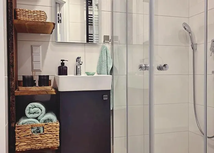 Cudne Manowce Ogrodzony Na Wylacznosc Wsrod Ciszy I Natury U Stop Gor Izerskich *